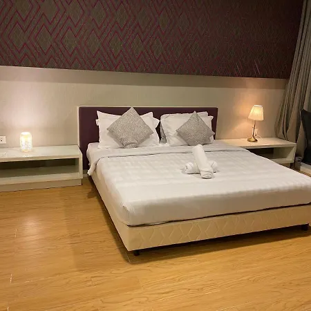Faced Suites Platinum Klcc Kuala Lumpur Exterior photo