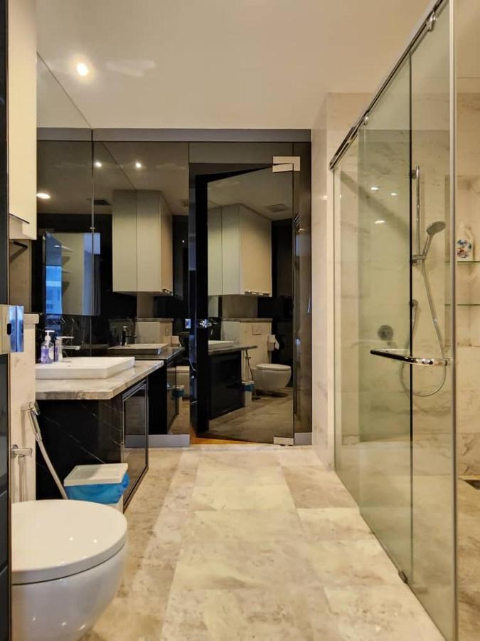 Faced Platinum Klcc Apartment