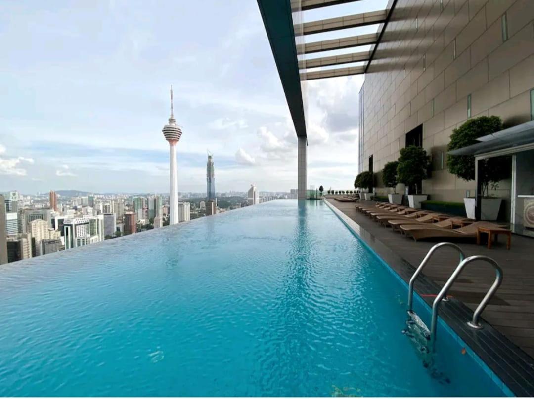 Faced Platinum Klcc Apartment *