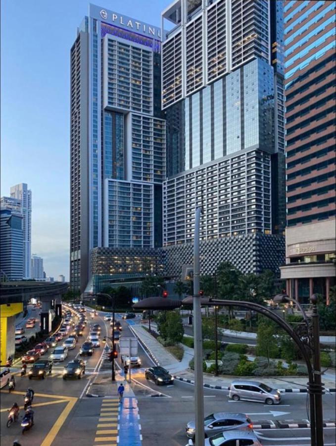 Faced Platinum Klcc Apartment Kuala Lumpur