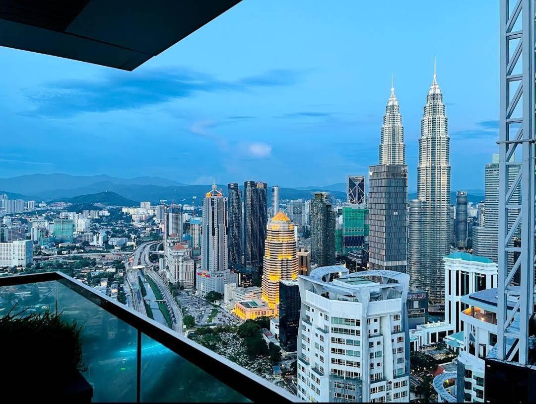 Faced Platinum Klcc Apartment