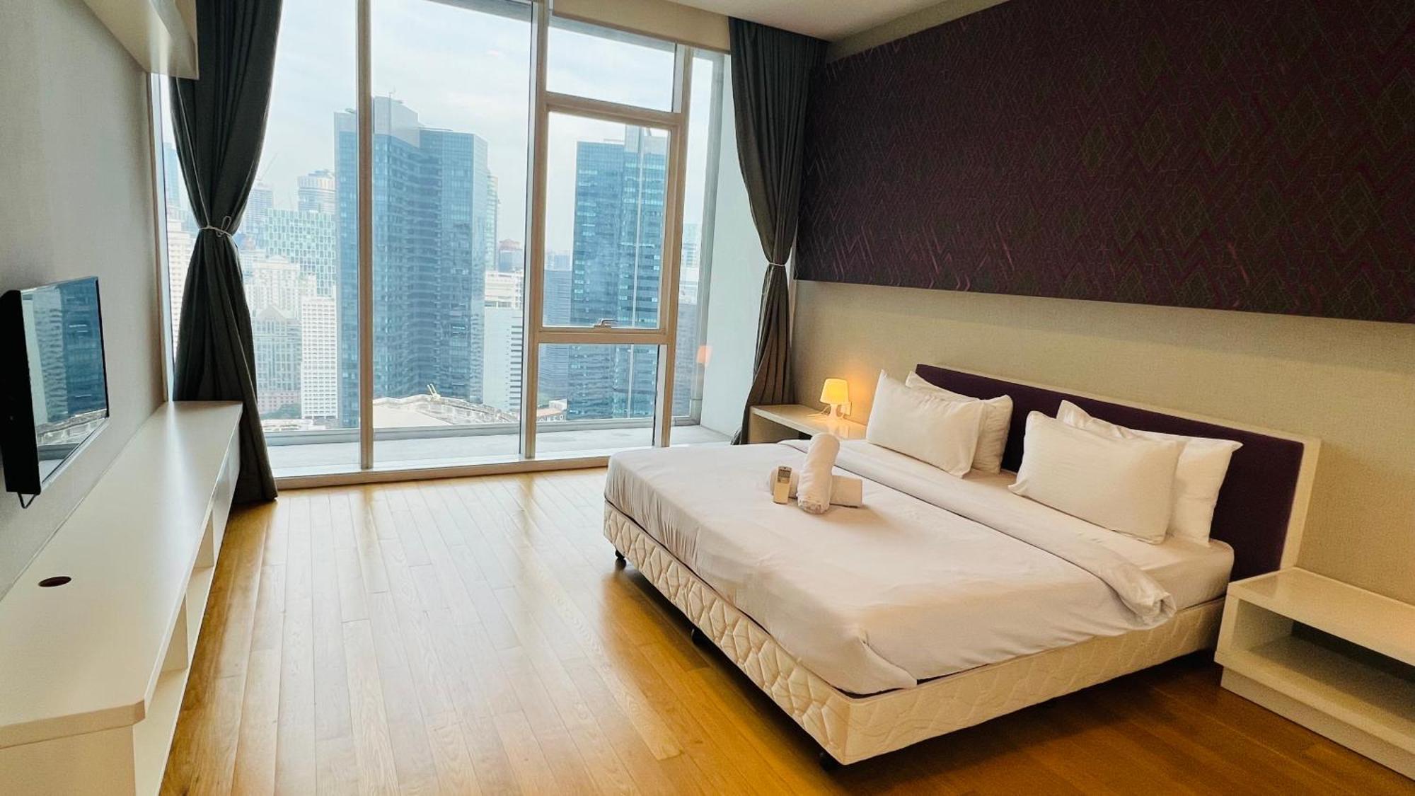 Faced Platinum Klcc *