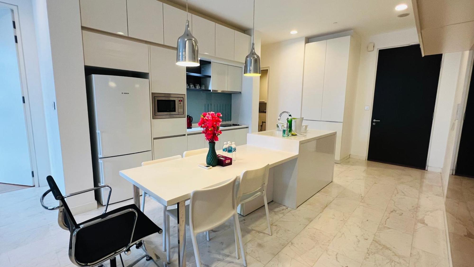 Faced Platinum Klcc Apartment *