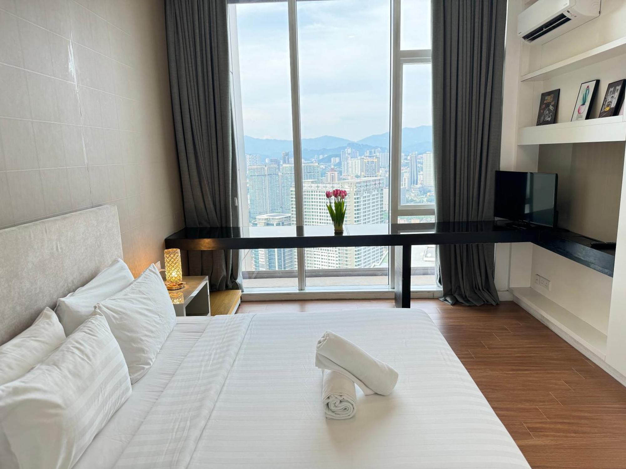 Faced Platinum Klcc * Kuala Lumpur